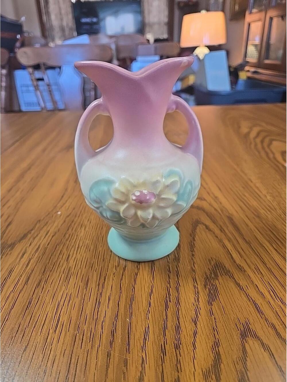 Hull Art Pottery  Waterlily Vase   L-2--5 1/2"-Excellent Condition!